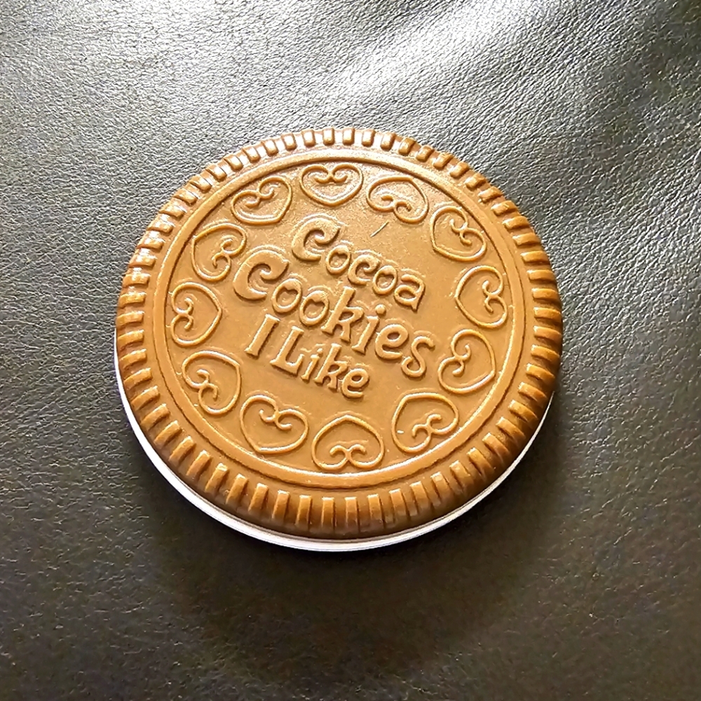 Cocoa Cookies Compact Mirror with Comb New in Package